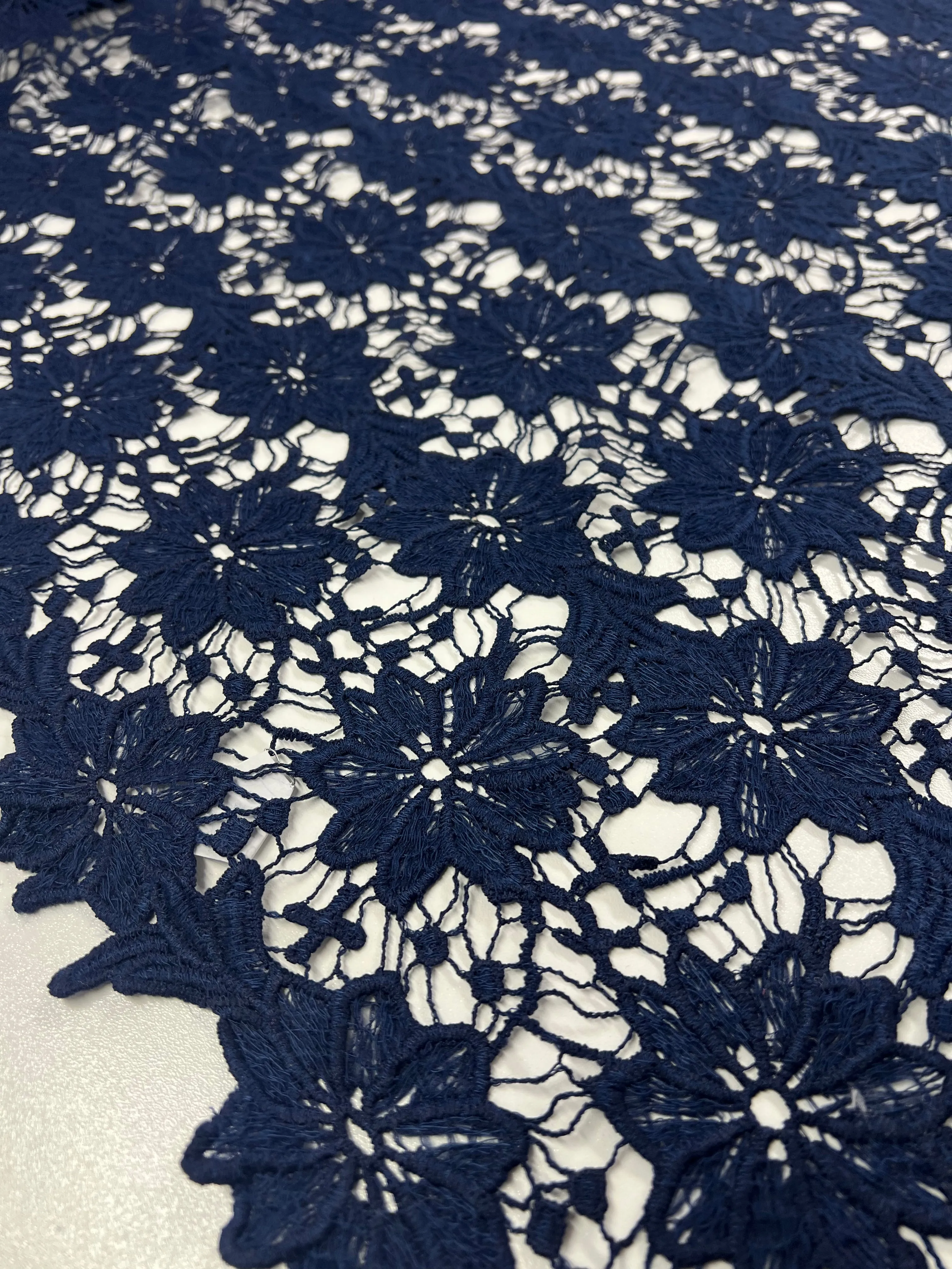 Anglaise Lace - Bloom - 120cm