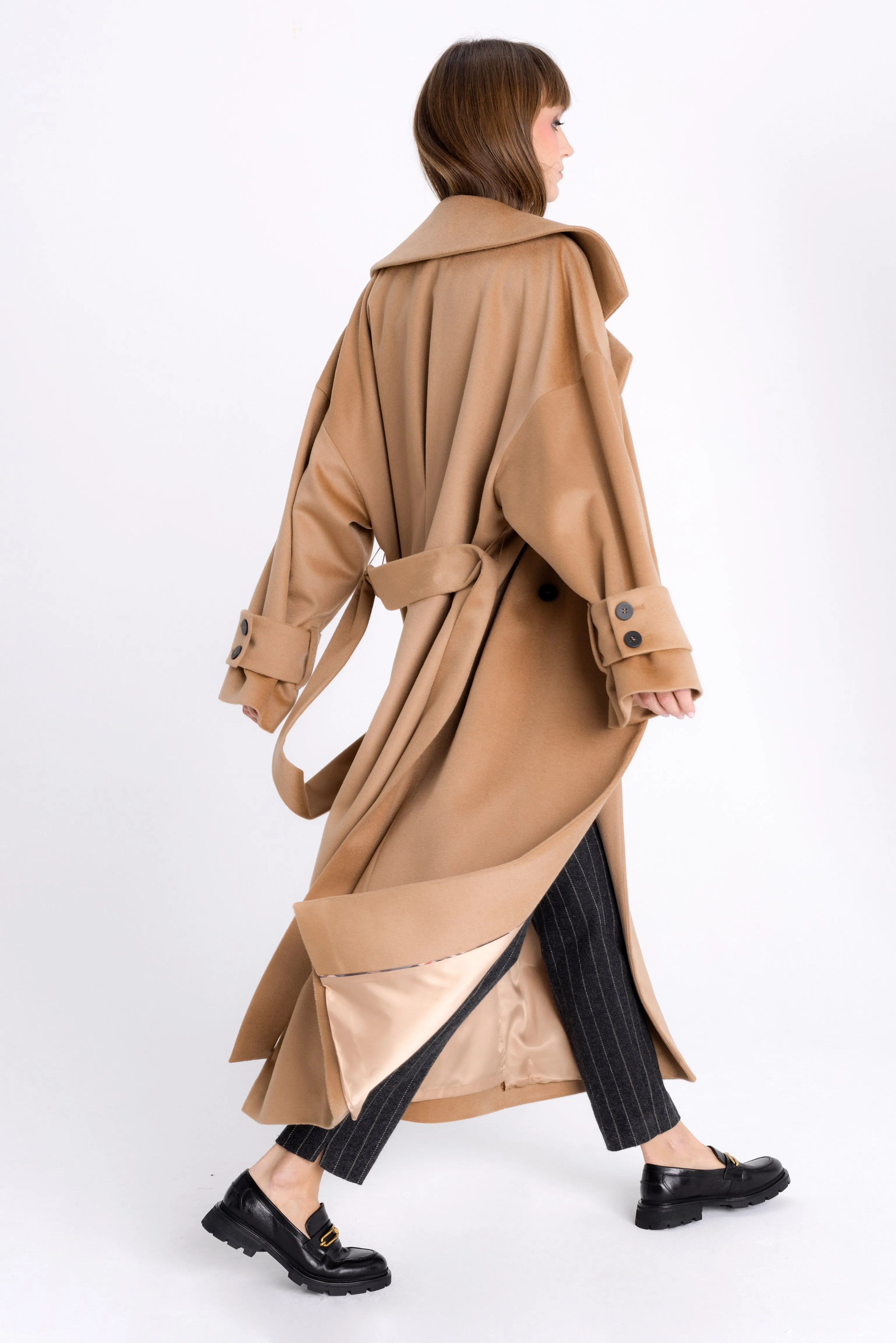 BELTED OVERSIZED CAMEL COAT