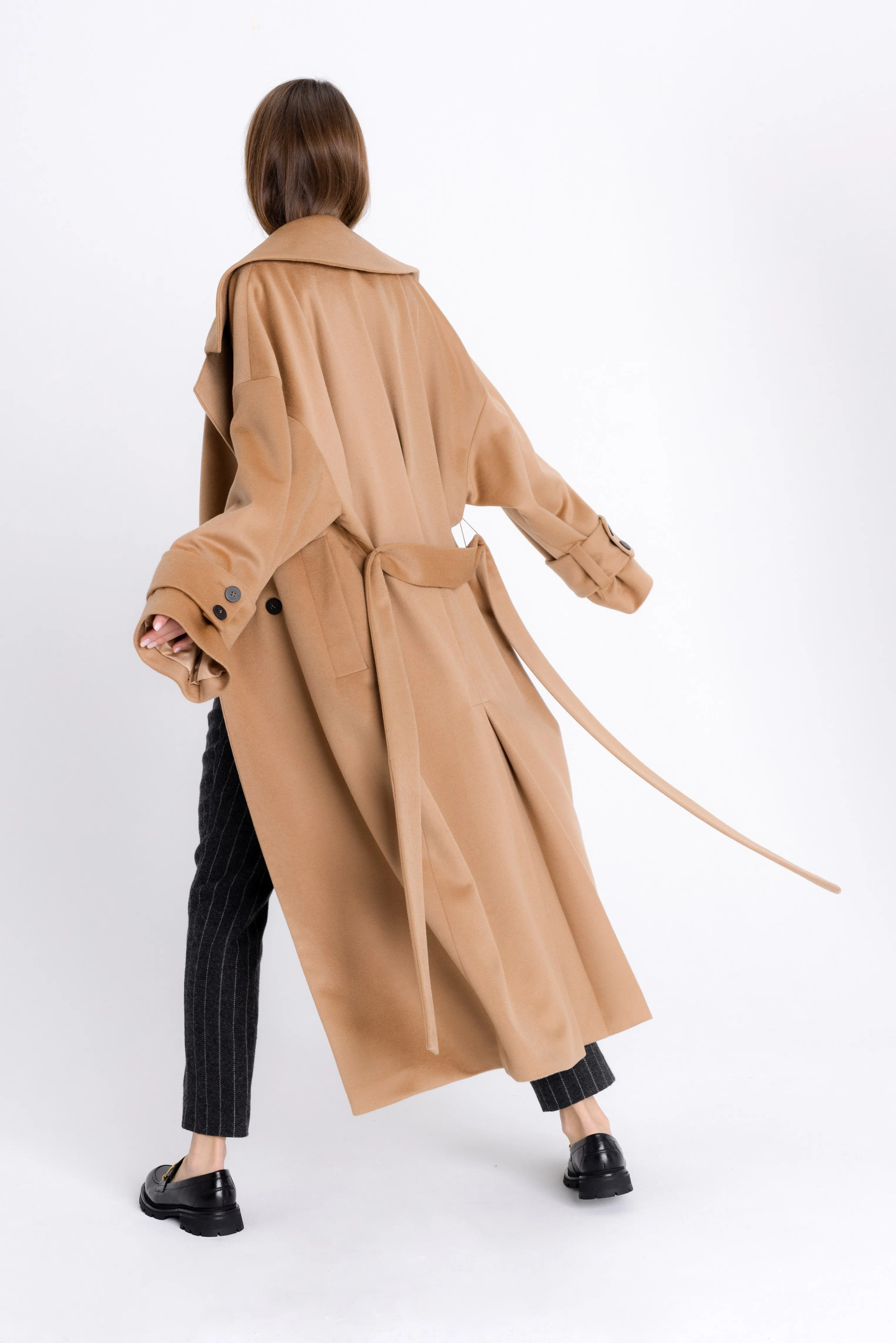 BELTED OVERSIZED CAMEL COAT