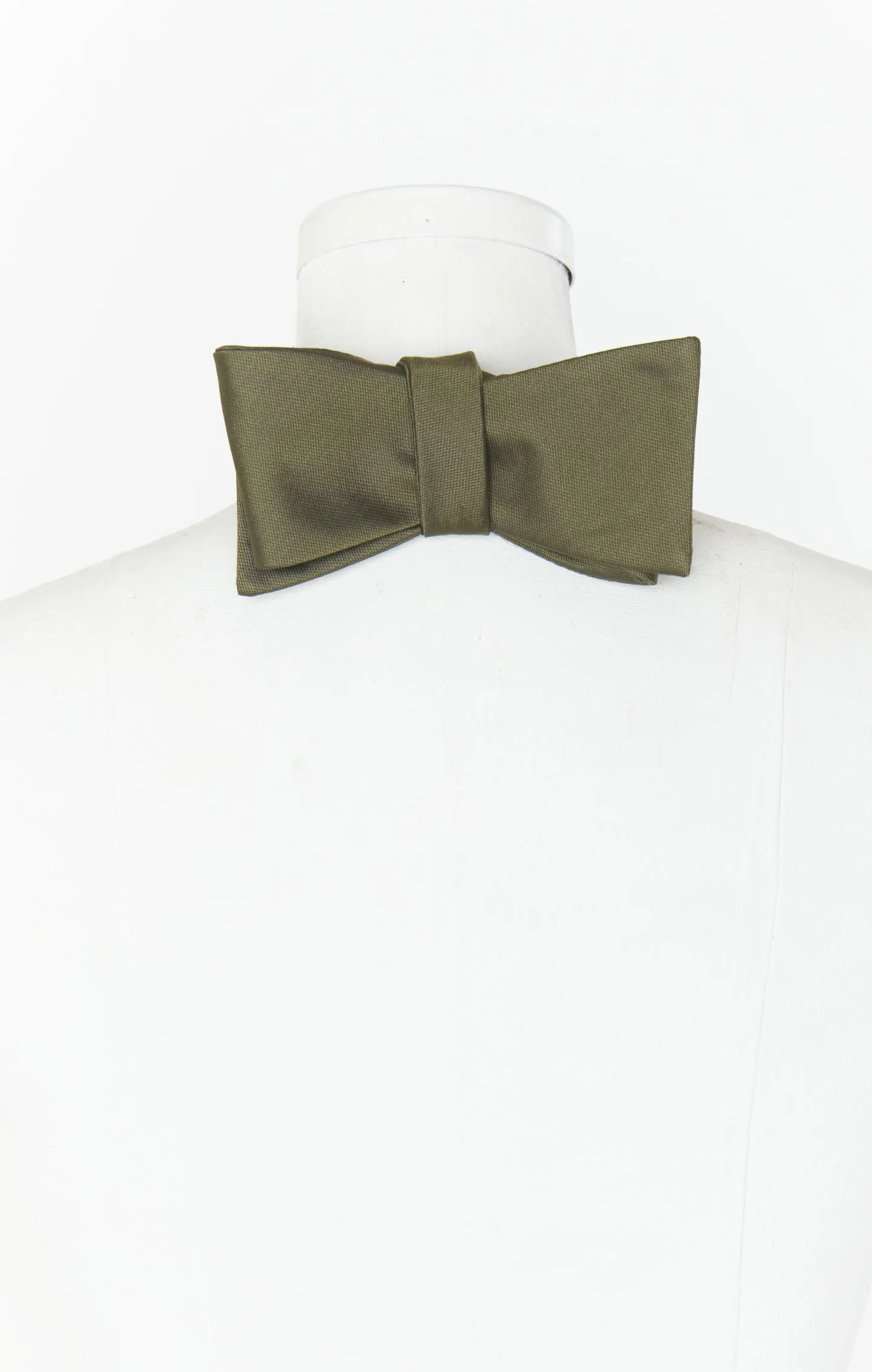 Josh Bow Tie ~ Rich Olive Solid